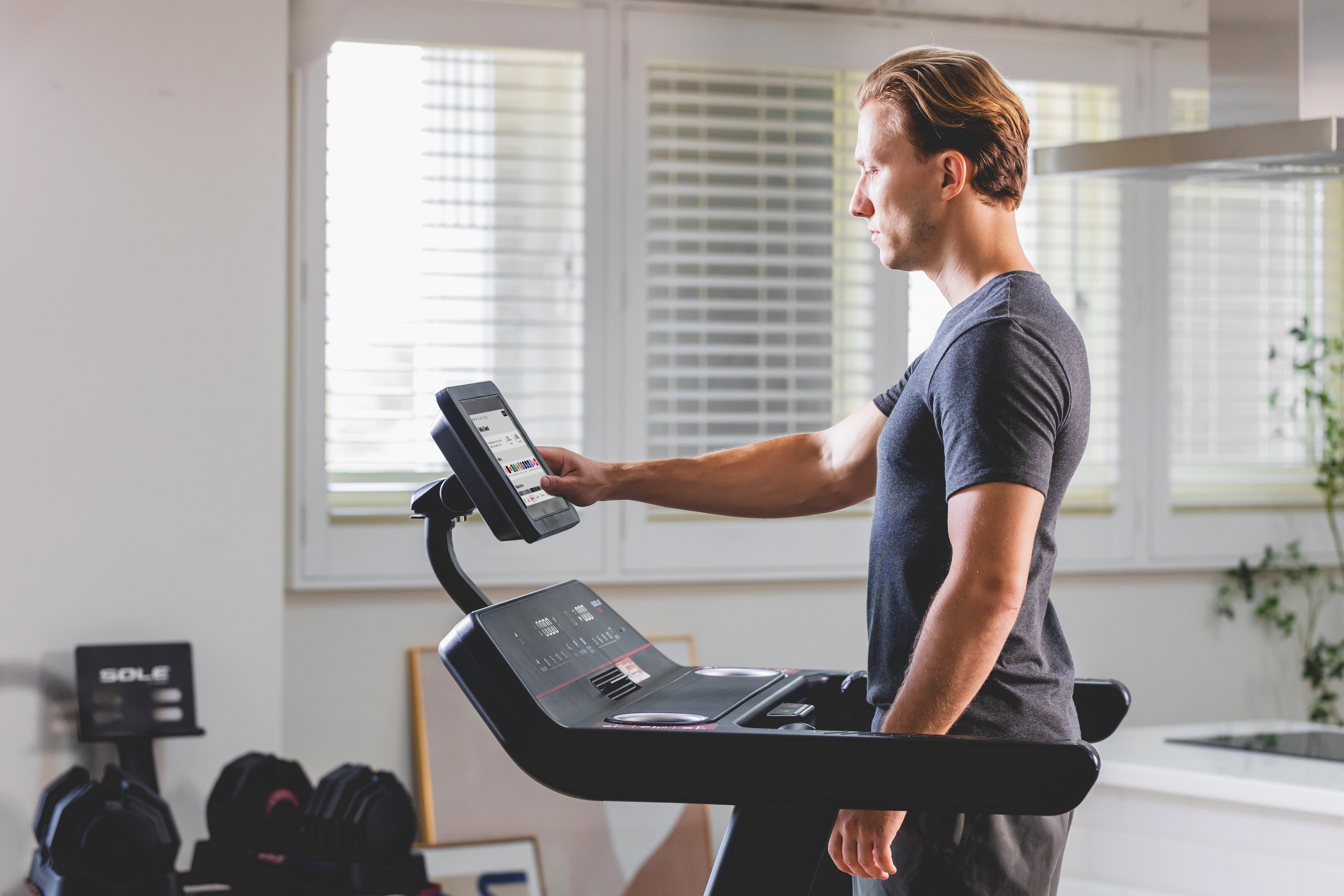SOLE F80 Treadmill