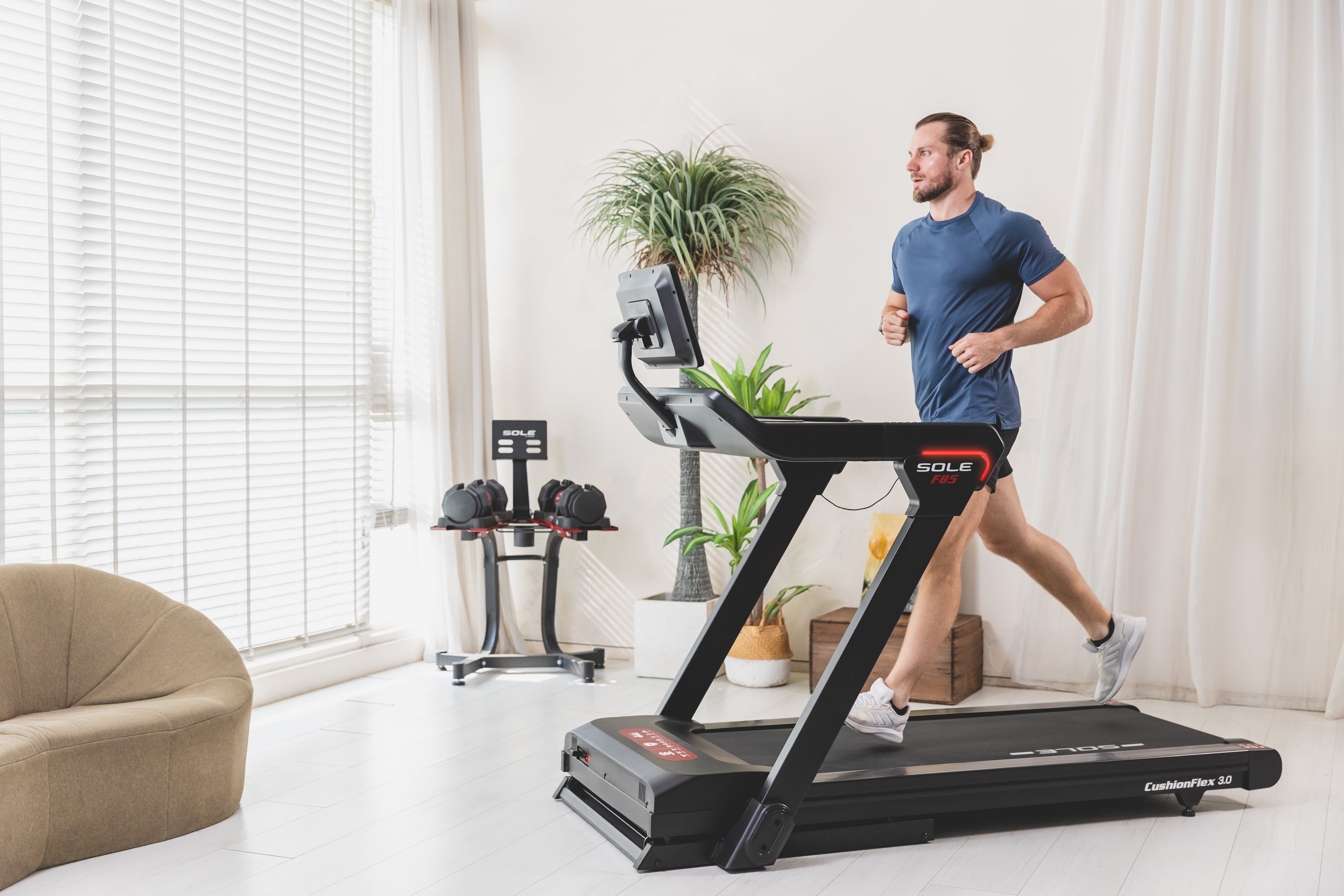 SOLE F85 Treadmill