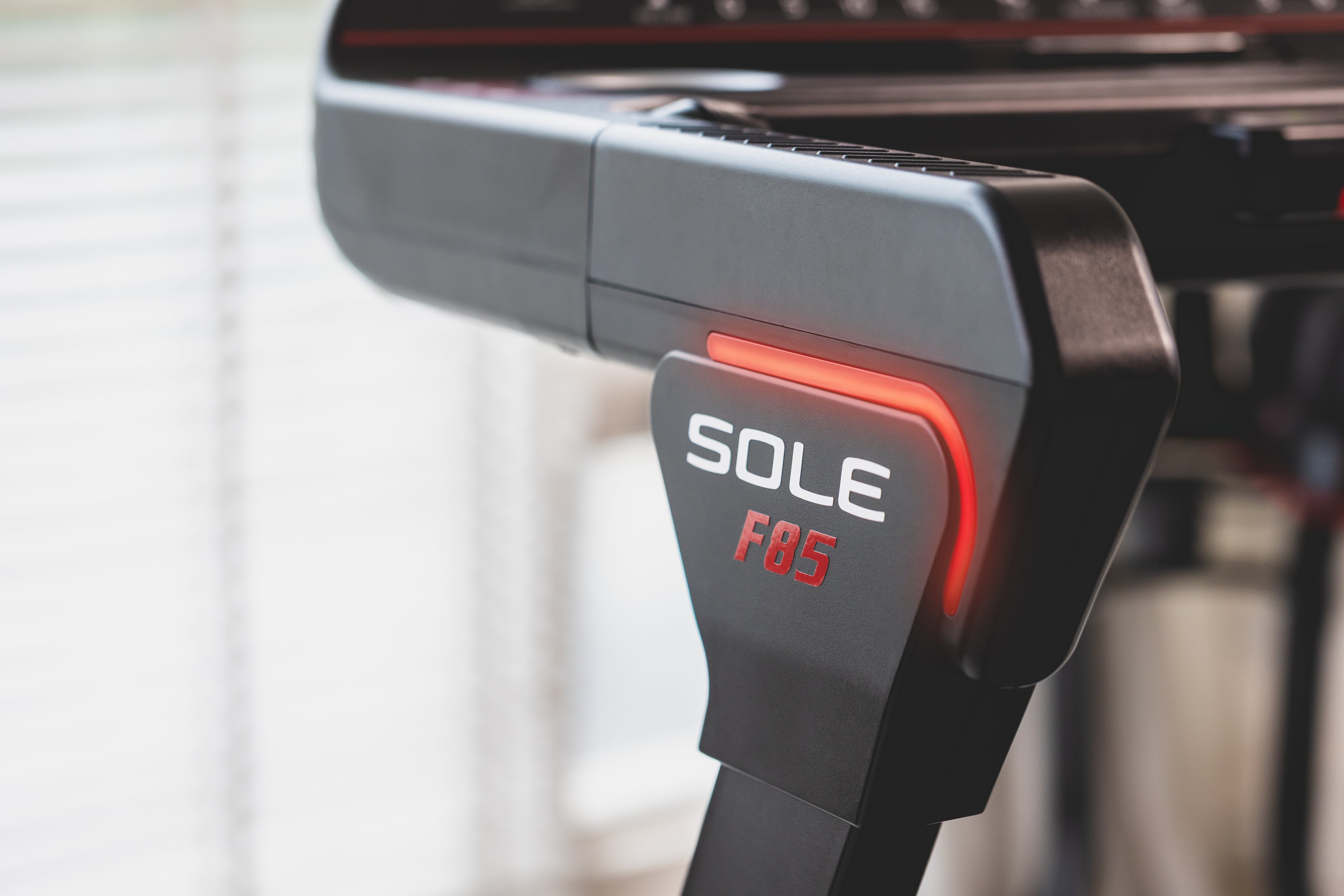 SOLE F85 Treadmill